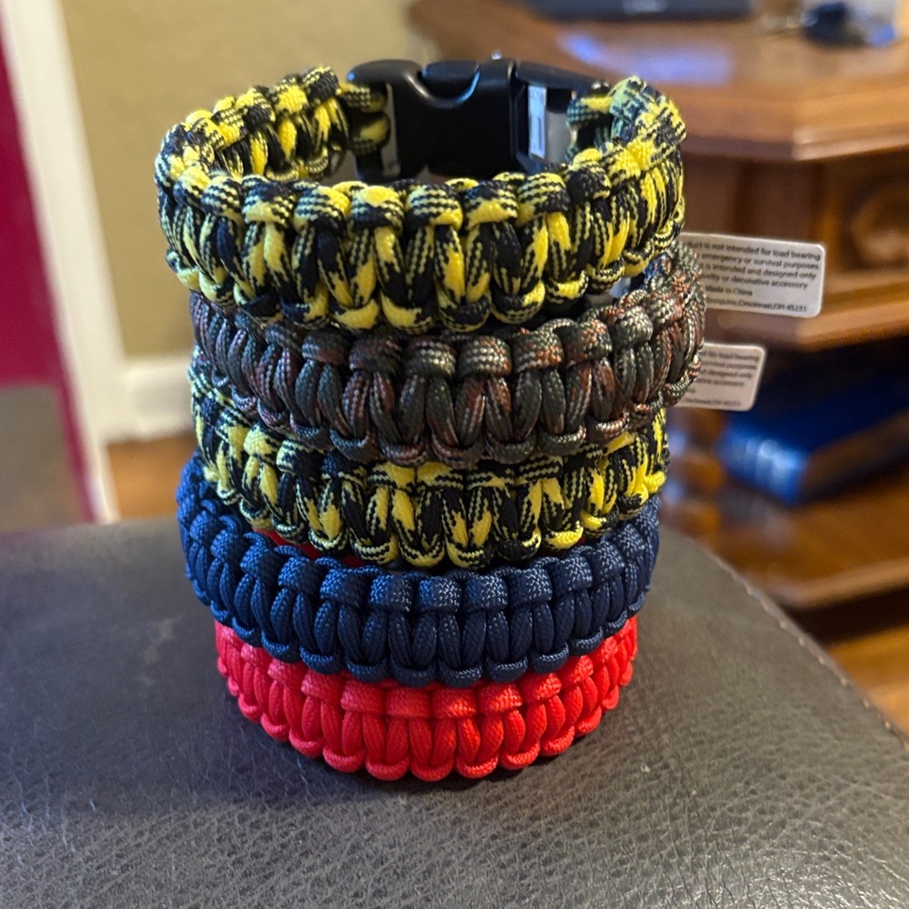 Set of Paracord Braceletswith Black Clasp 5 for $12 size large nwt
